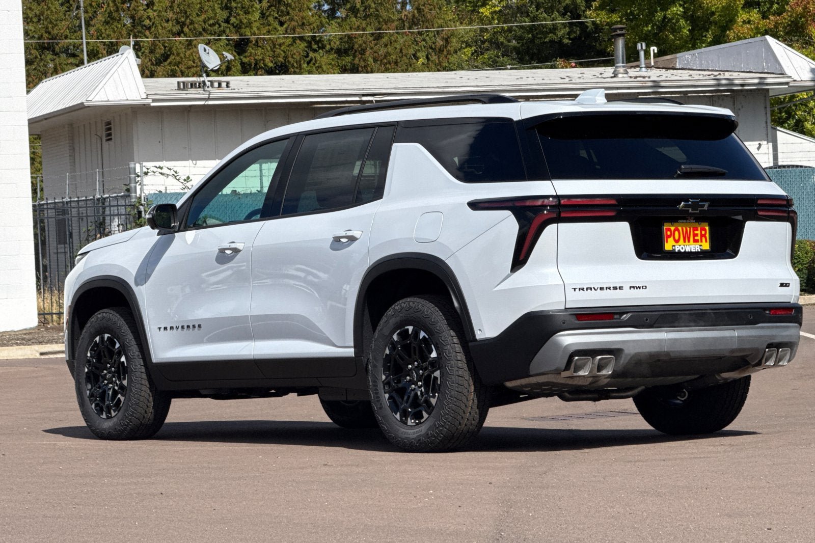 New 2027 Chevrolet Traverse Z71 w/ Enhanced Driving Package AWD/4WD image 4
