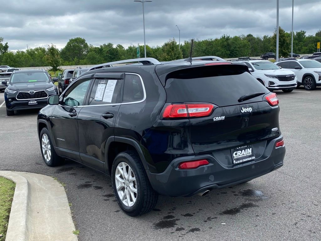 Used 2018 Jeep Cherokee Latitude FWD image 5