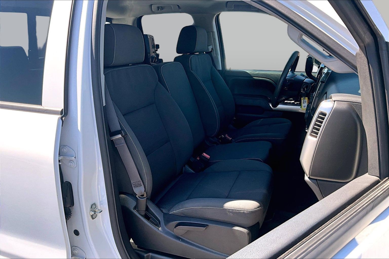 Used 2017 Chevrolet Silverado 1500 LT w/ All Star Edition RWD image 7