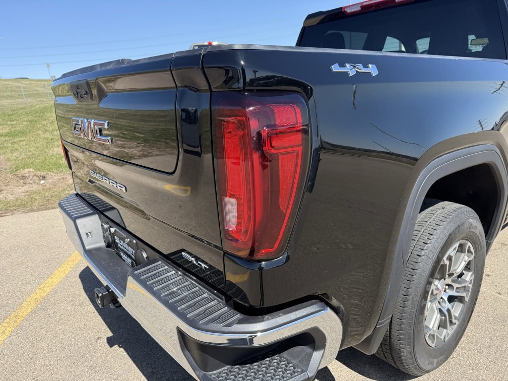 Used 2025 GMC Sierra 1500 SLT image 37