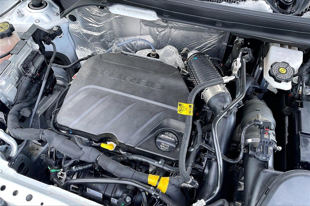 Used 2025 Chevrolet Trax ACTIV w/ Sunroof Package image 31