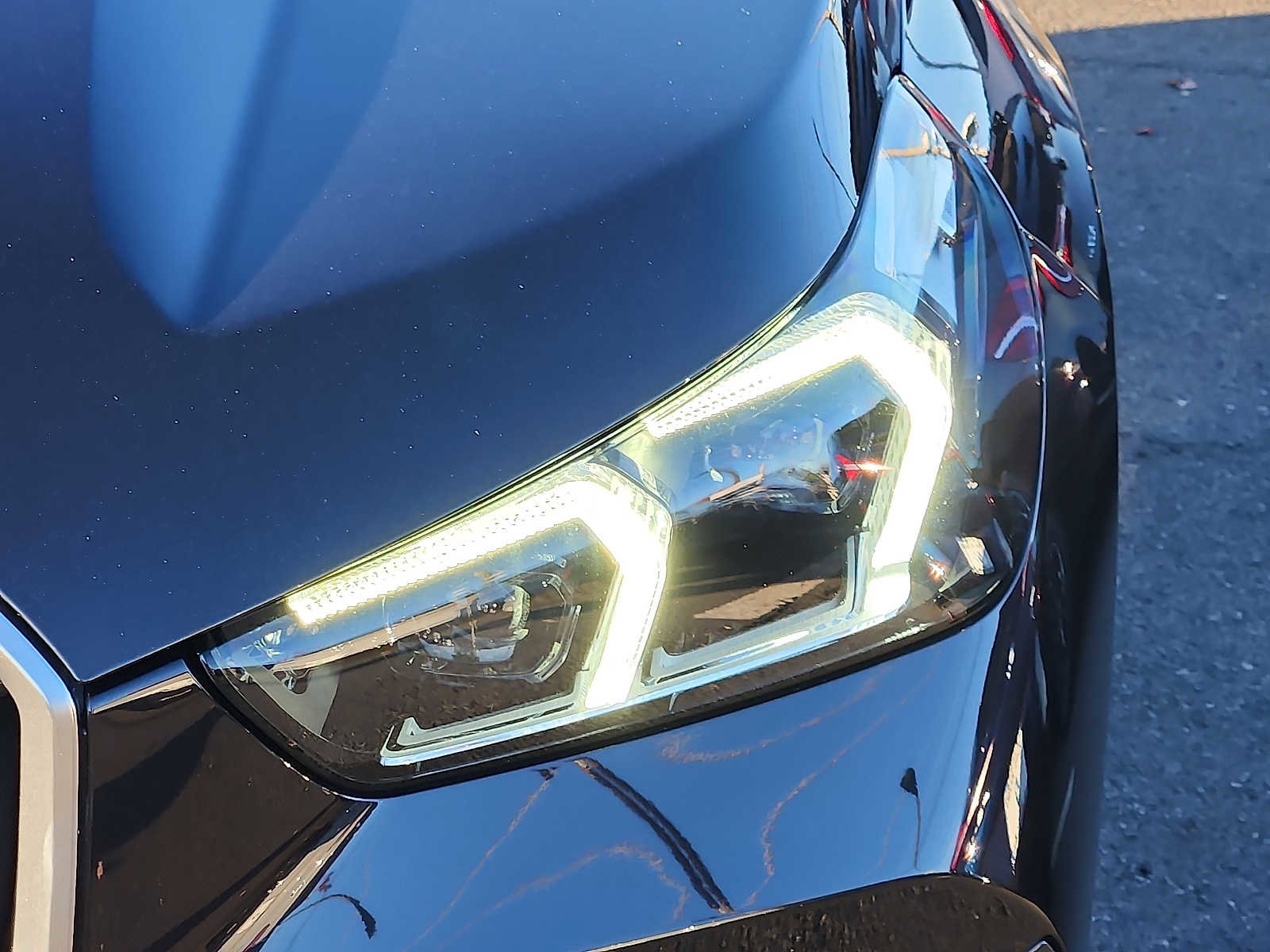 Certified 2023 BMW X1 xDrive28i w/ Premium Package image 9