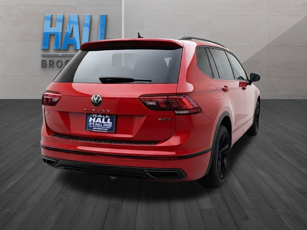 Certified 2024 Volkswagen Tiguan SE R-Line AWD/4WD image 6
