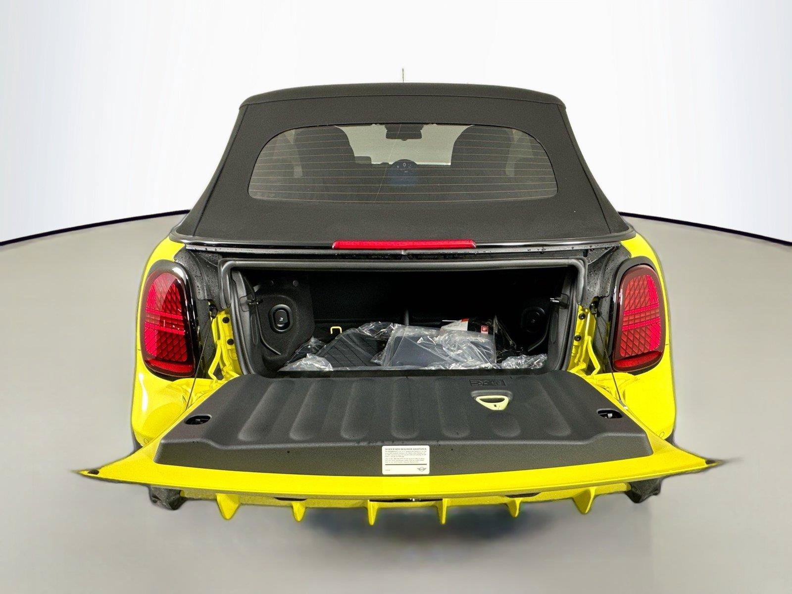 Used 2026 MINI Cooper S FWD image 23