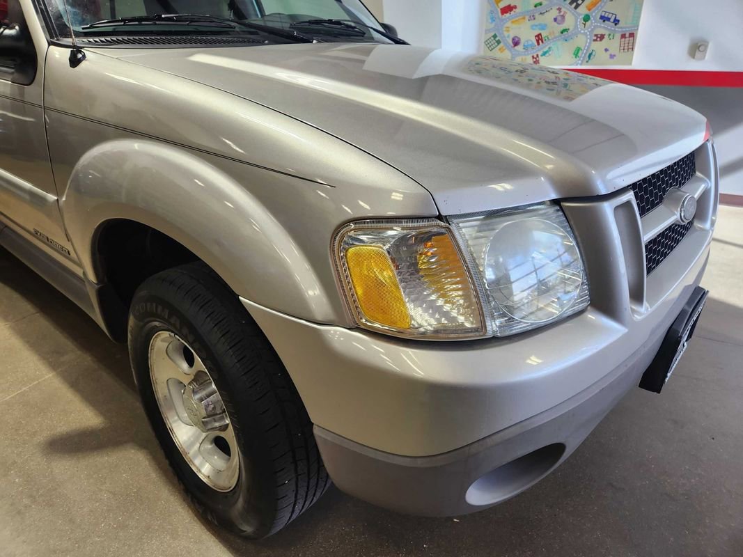 Used 2002 Ford Explorer Sport Trac 4x4 image 28