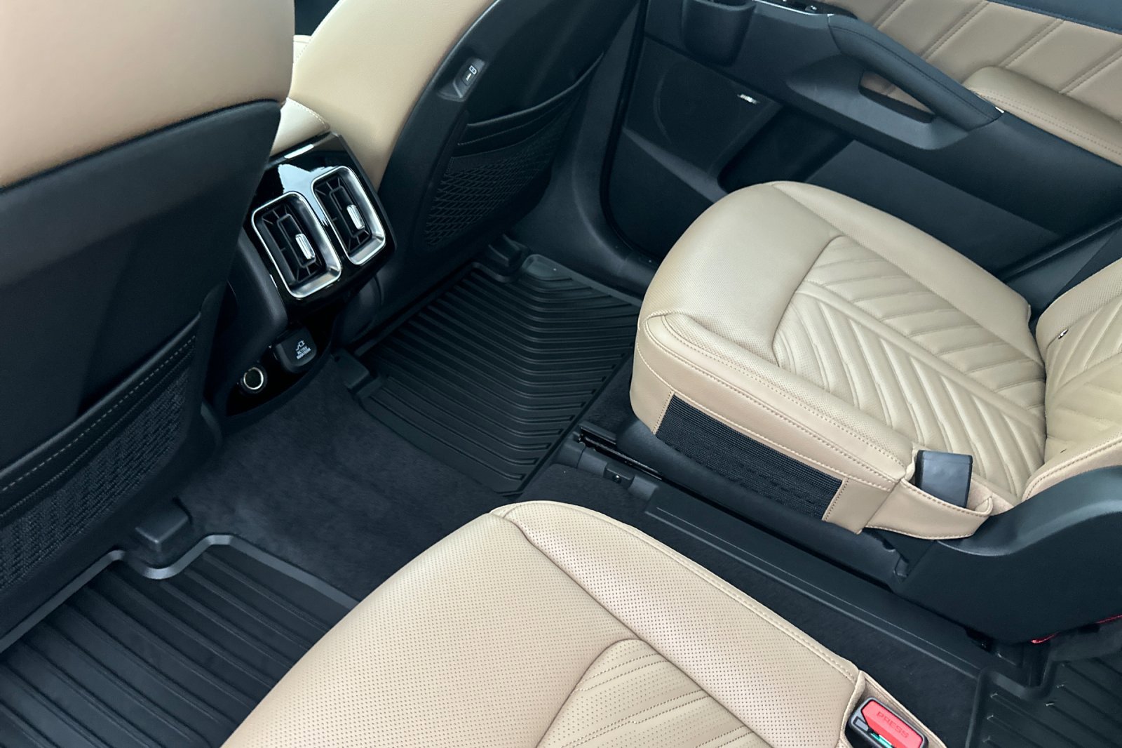 New 2026 Kia Sorento SX Prestige image 13