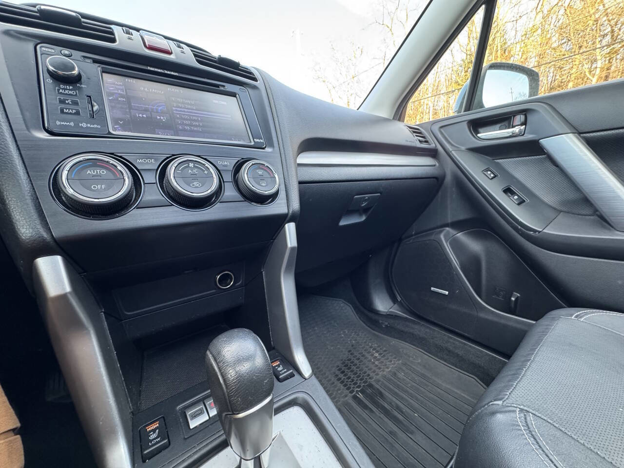 Used 2014 Subaru Forester 2.0XT Touring image 29