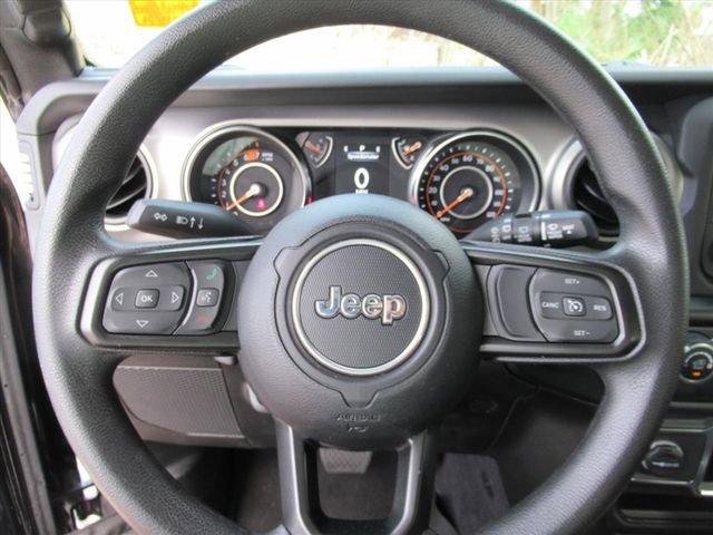 Used 2021 Jeep Wrangler Sport image 16