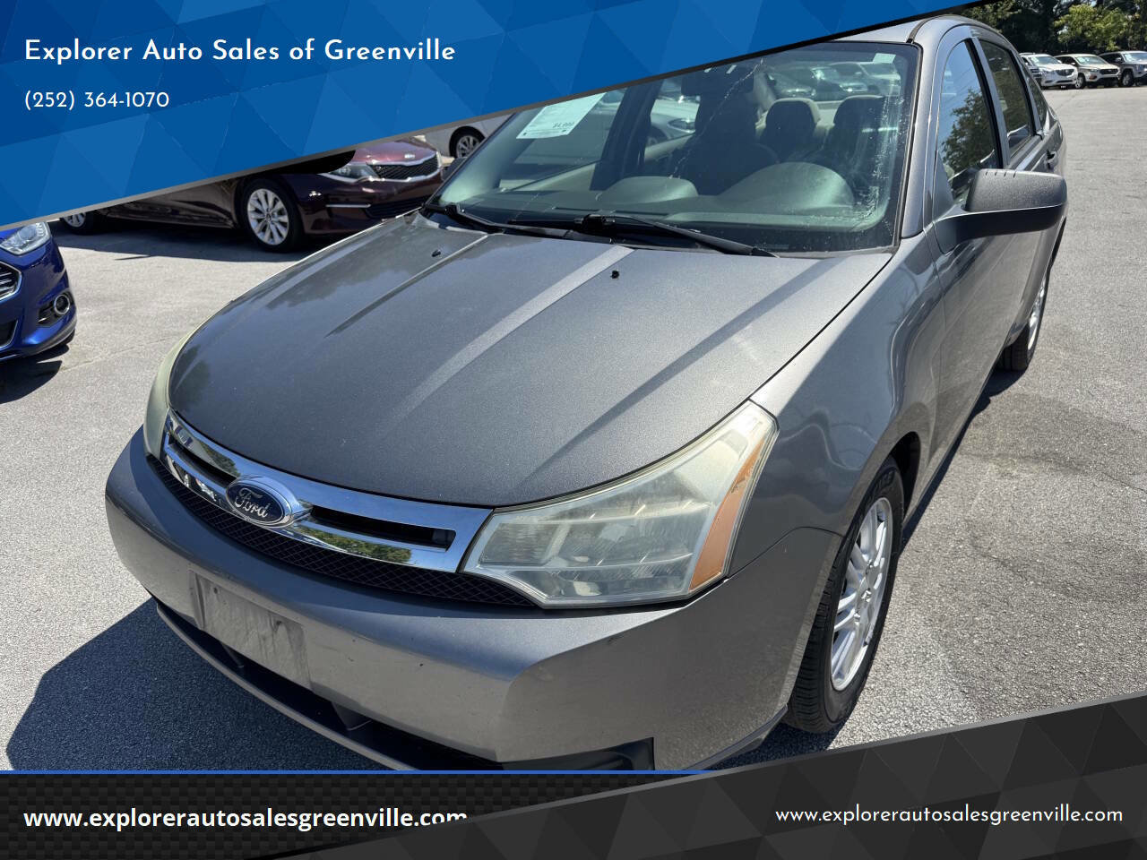 Used 2009 Ford Focus SE FWD image 1