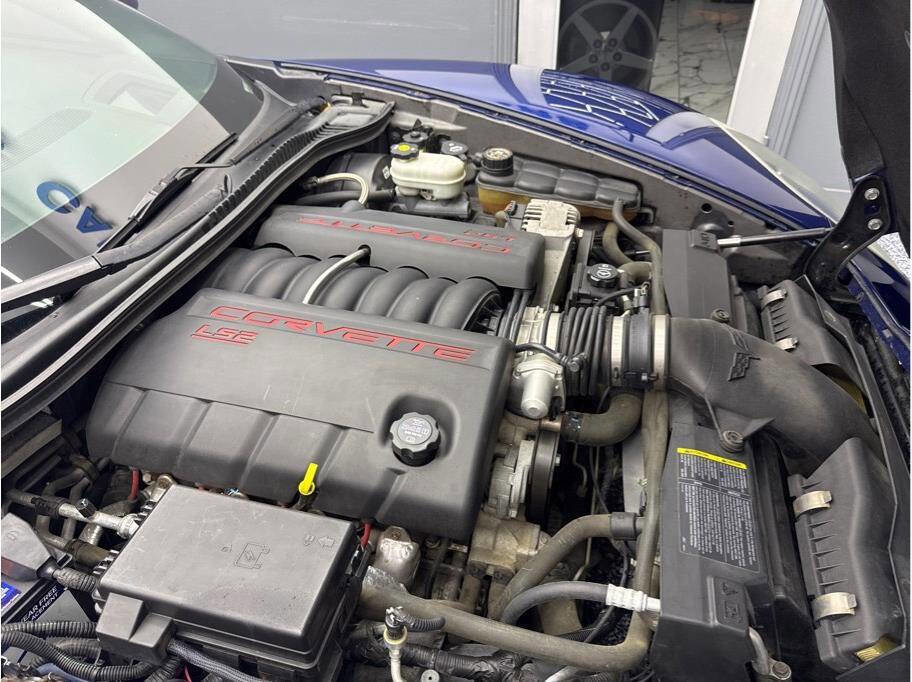 Used 2005 Chevrolet Corvette Coupe w/ Preferred Equipment Group image 12