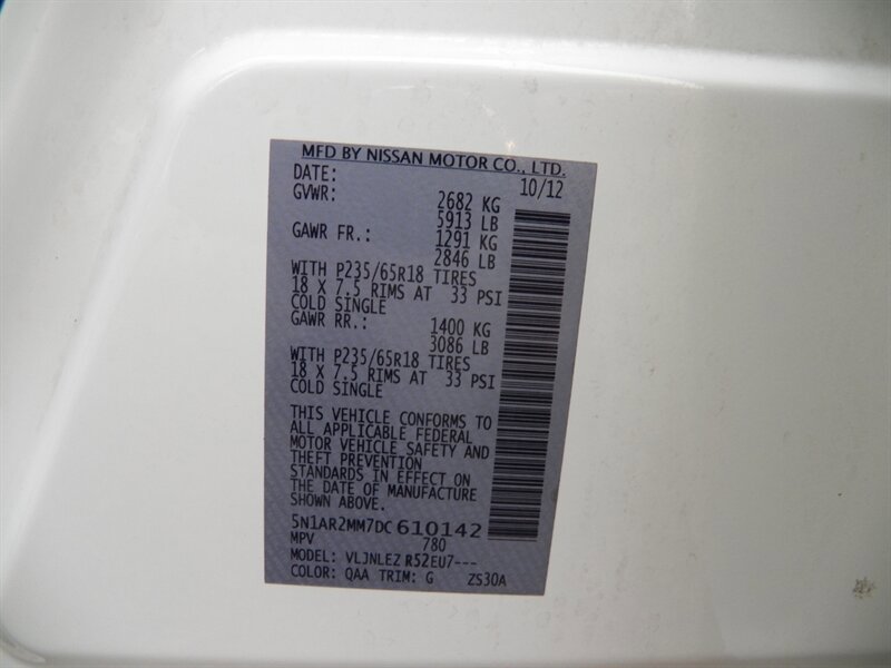 Used 2013 Nissan Pathfinder SV AWD/4WD image 23