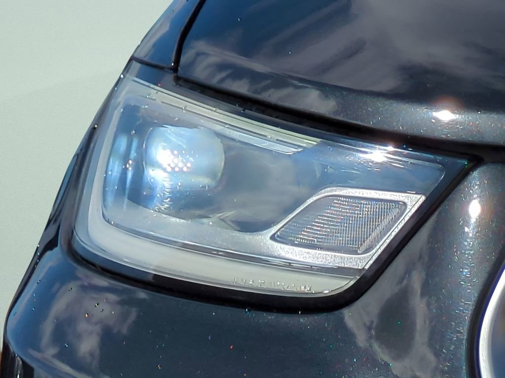 Used 2022 Chrysler Pacifica Pinnacle image 9