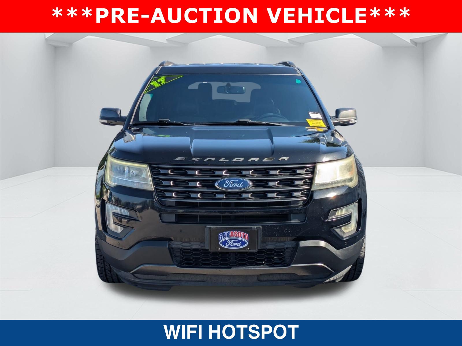 Used 2017 Ford Explorer XLT w/ Equipment Group 202A FWD image 9