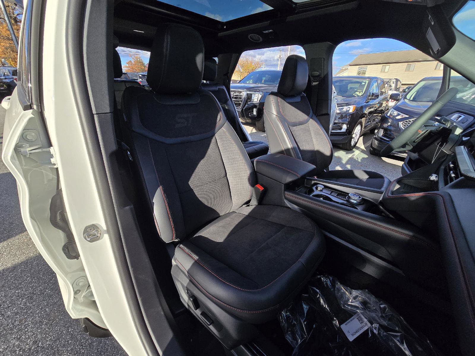 New 2025 Ford Explorer ST w/ Sun And Sound Package image 14