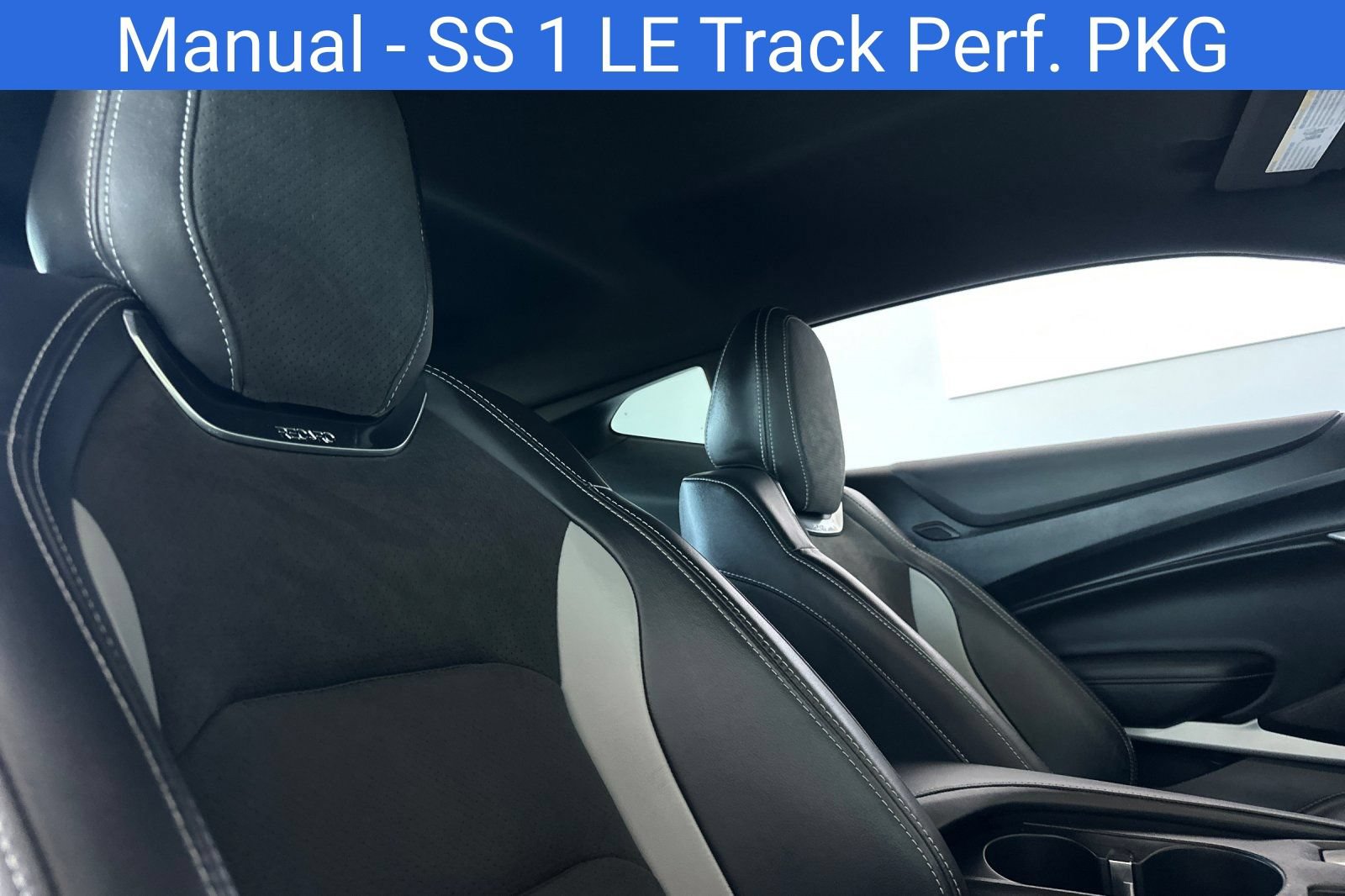 Used 2018 Chevrolet Camaro SS RWD image 19