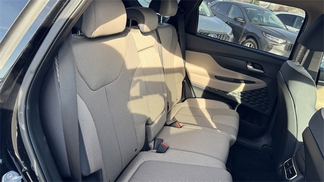 Used 2023 Hyundai Santa Fe SE image 14