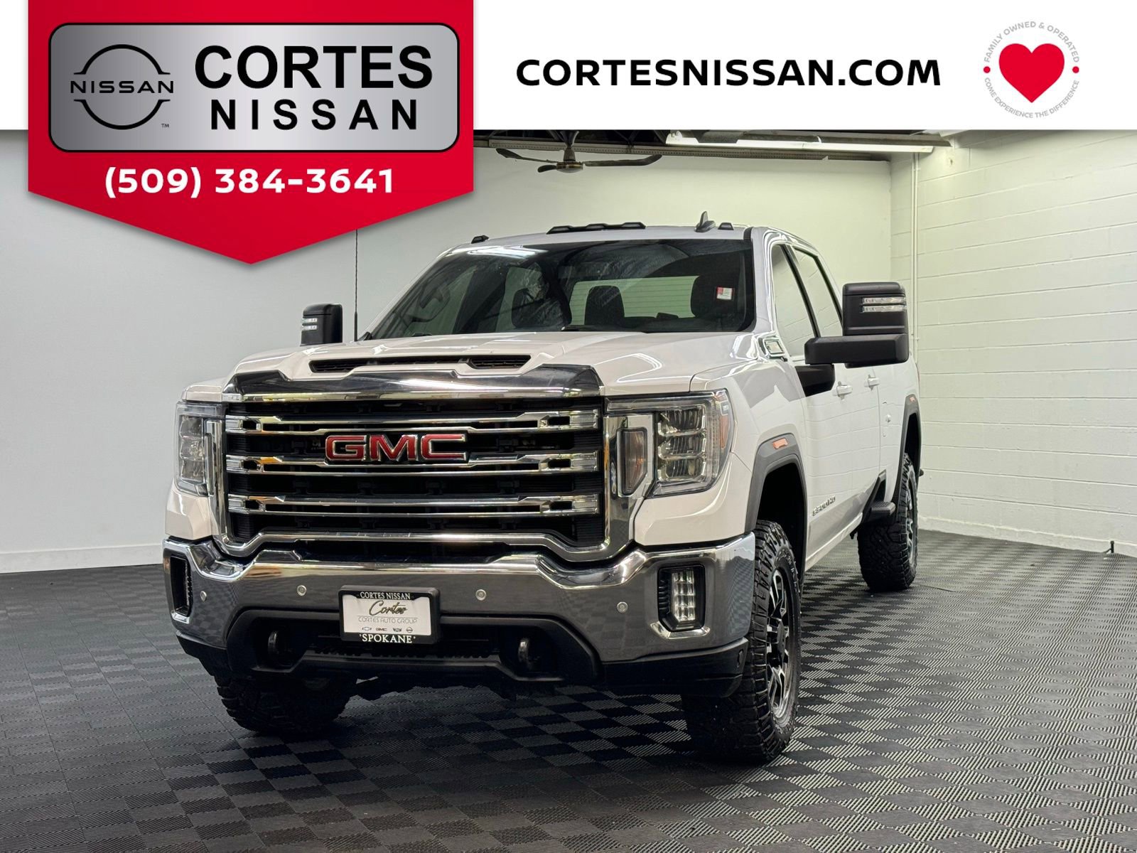 Used 2020 GMC Sierra 3500 SLE w/ SLE Convenience Package image 1