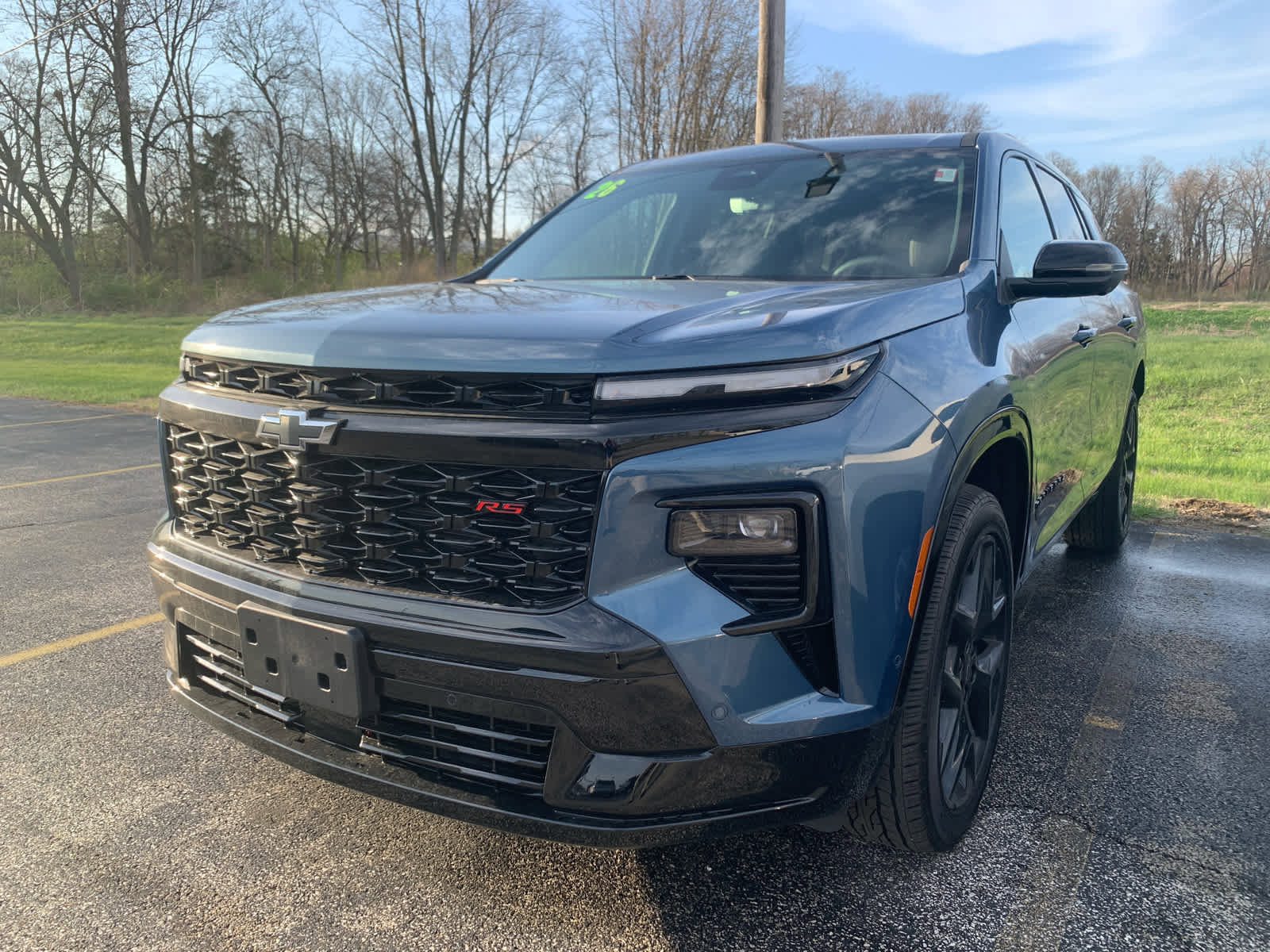 Used 2026 Chevrolet Traverse RS image 2