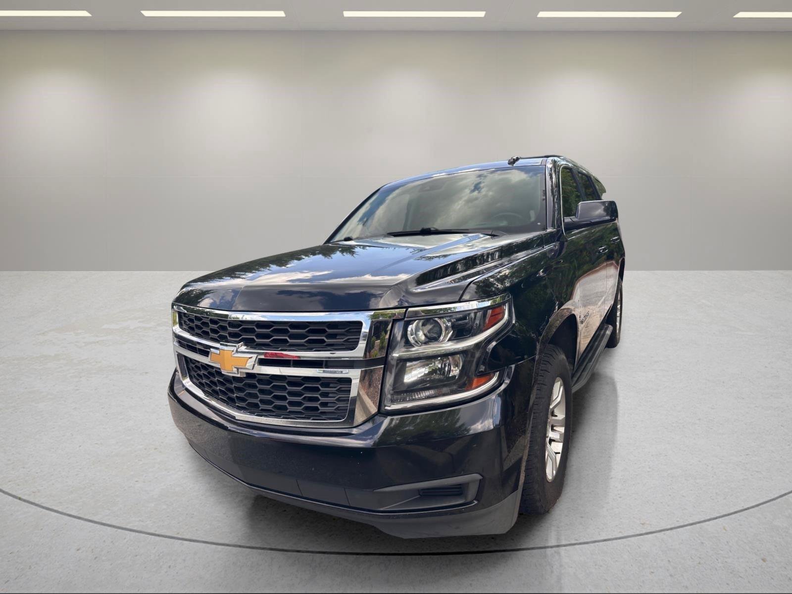 Used 2019 Chevrolet Tahoe LT AWD/4WD image 2