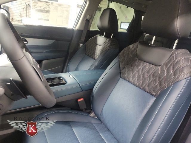 New 2026 Nissan Murano Platinum w/ Cargo Package AWD/4WD image 11