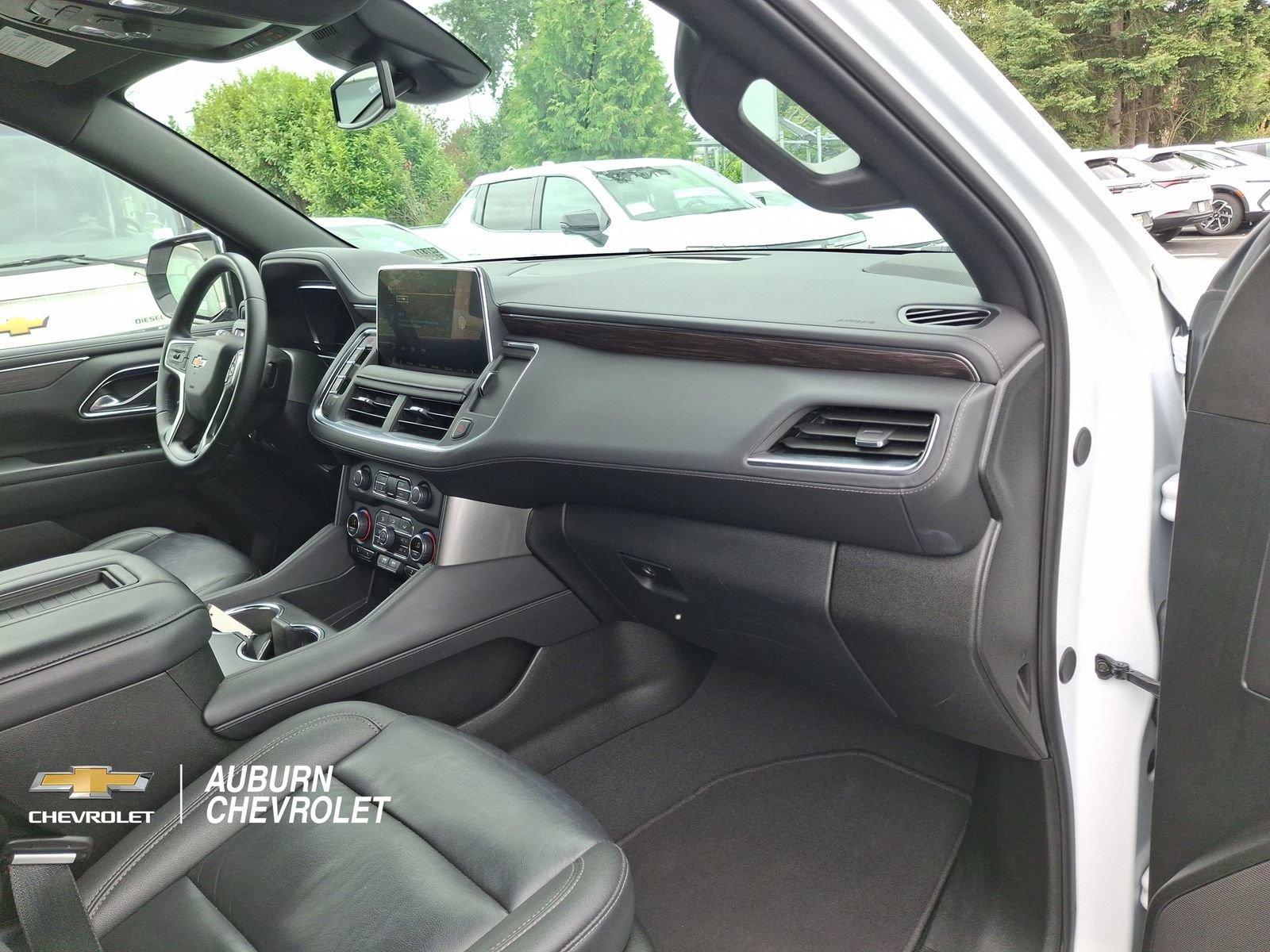 Used 2024 Chevrolet Tahoe LT AWD/4WD image 24