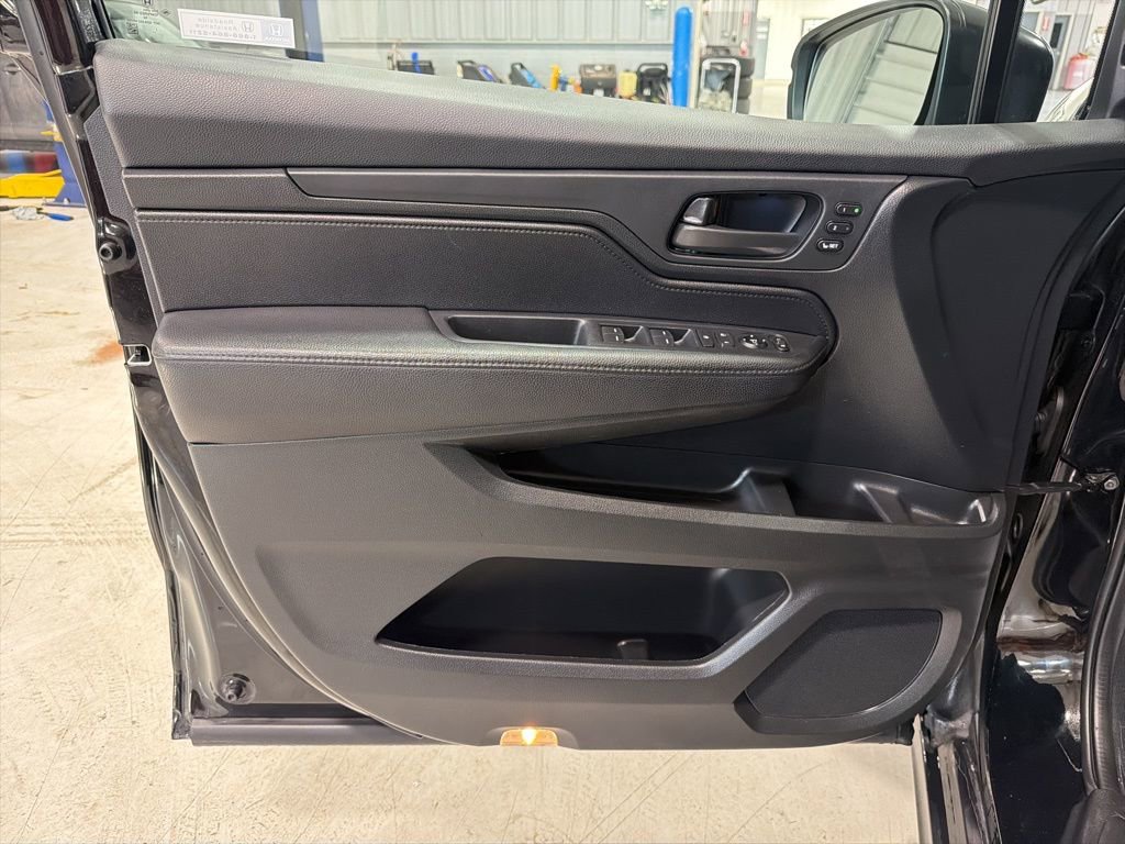 Used 2024 Honda Odyssey EX-L image 16