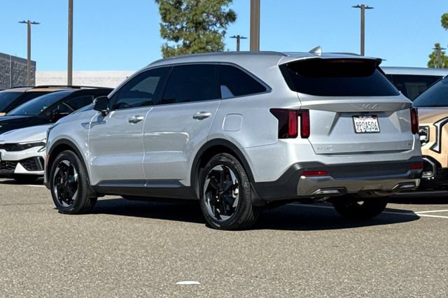 Certified 2025 Kia Sorento EX AWD/4WD image 8