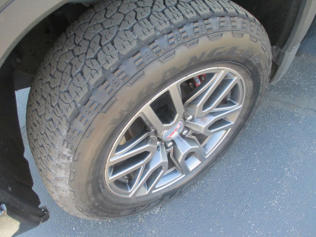 Used 2022 GMC Sierra 1500 AT4 w/ AT4 Premium Package AWD/4WD image 15