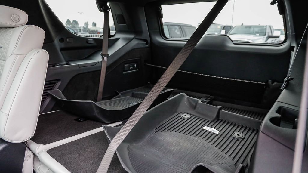 Used 2025 Cadillac Escalade V AWD/4WD image 24
