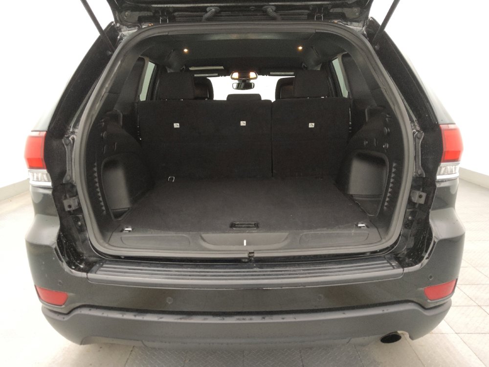 Used 2022 Jeep Grand Cherokee Laredo E AWD/4WD image 29
