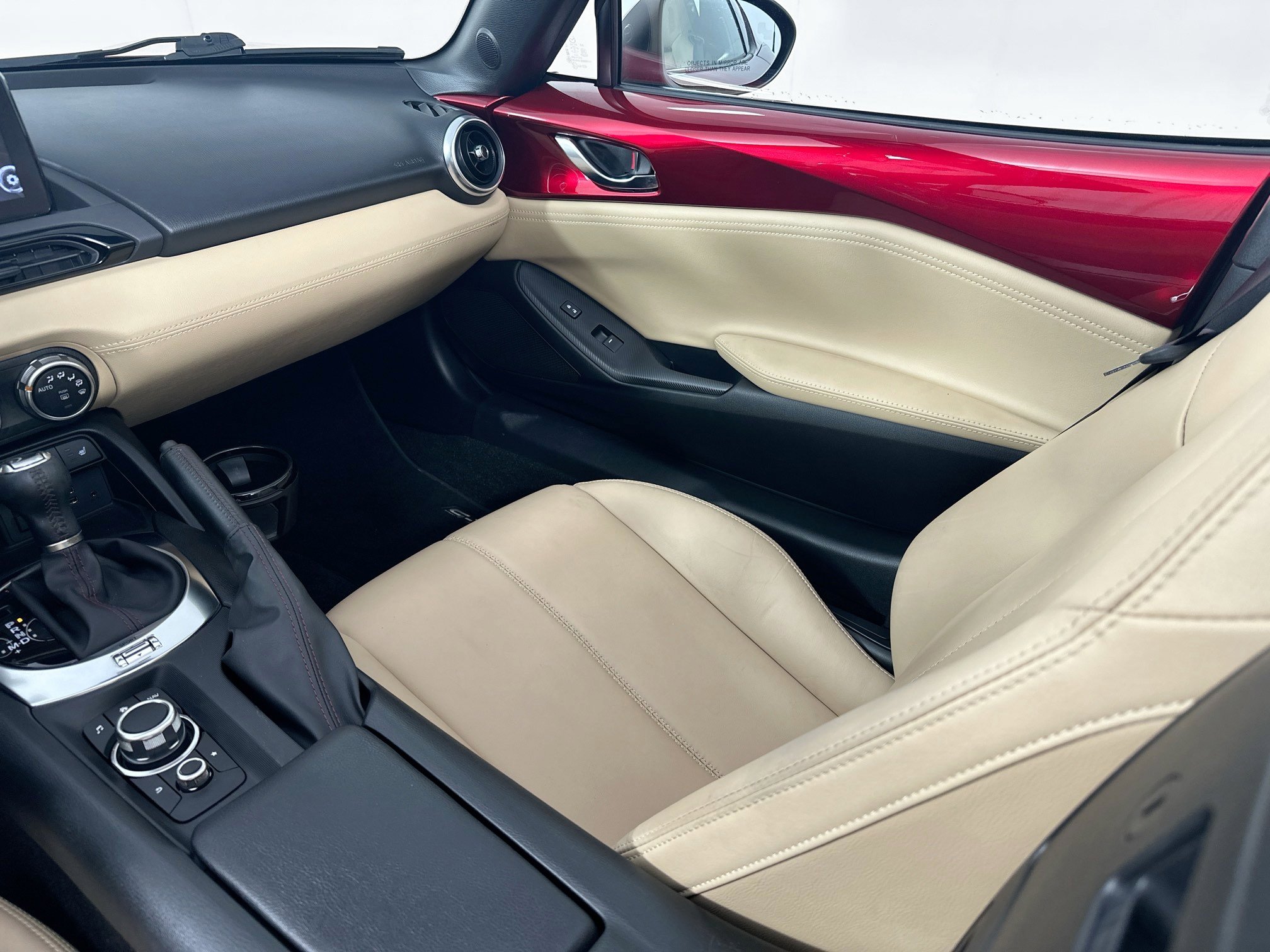 Used 2019 MAZDA MX-5 Miata RF Grand Touring image 23