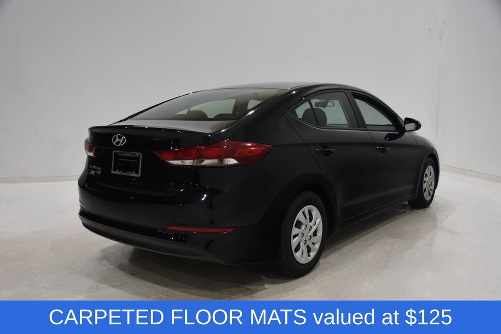 Used 2018 Hyundai Elantra SE w/ Cargo Package image 4