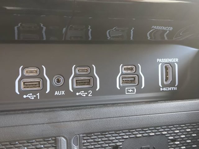 New 2026 RAM 3500 Limited AWD/4WD image 26
