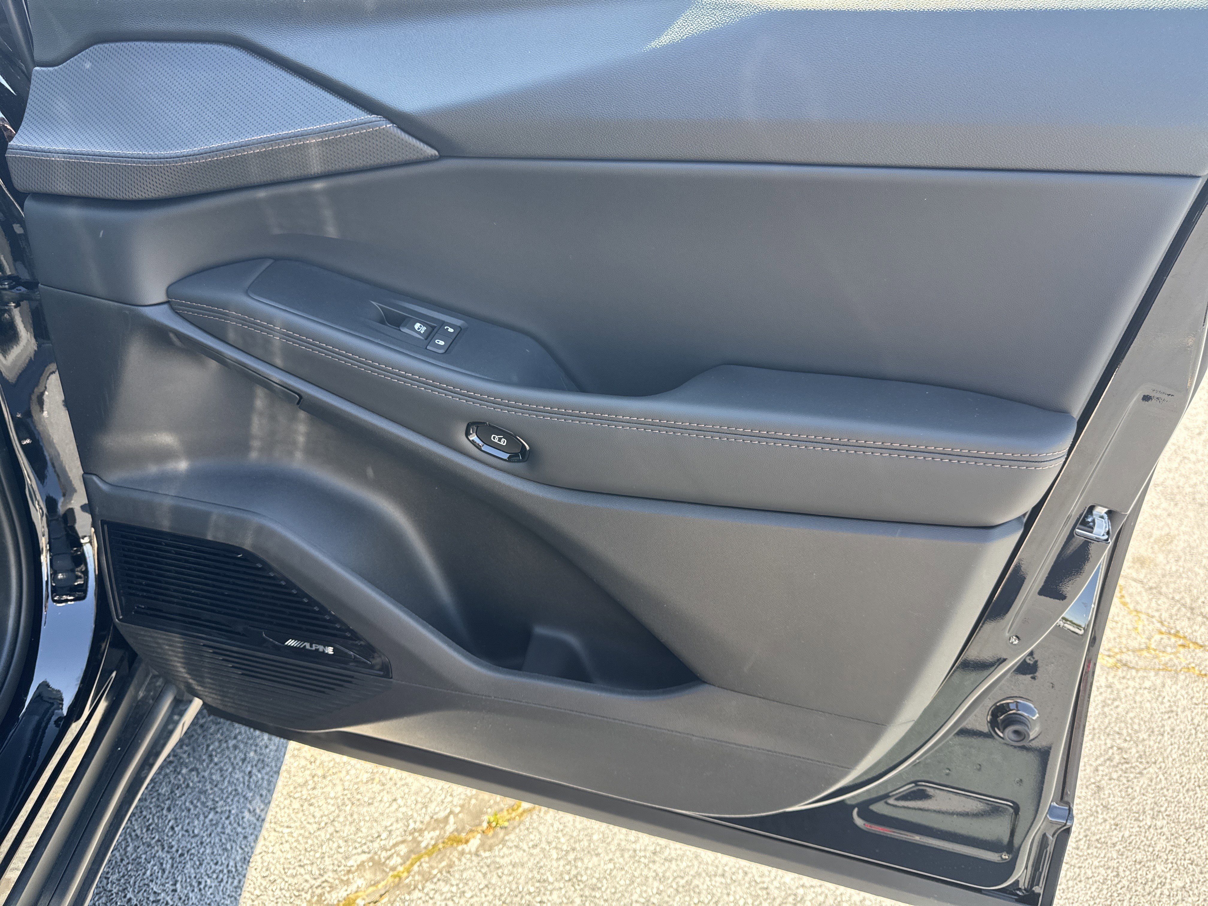 New 2026 Jeep Cherokee Overland image 18