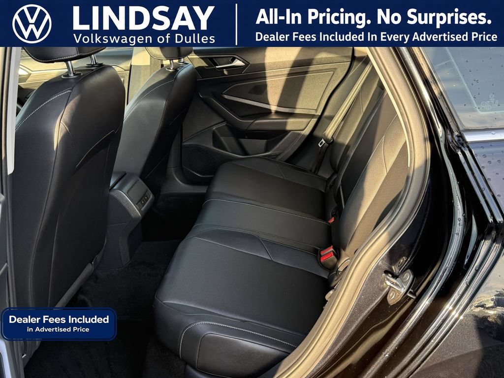 Used 2019 Volkswagen Jetta SEL w/ Cold Weather Package FWD image 13