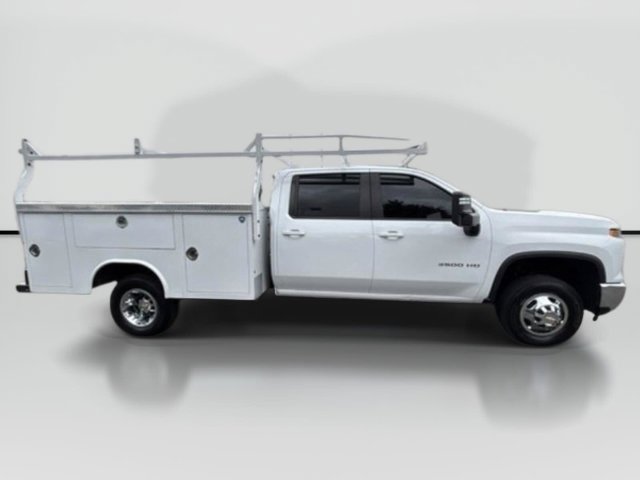 Used 2024 Chevrolet Silverado 3500 LT AWD/4WD image 6