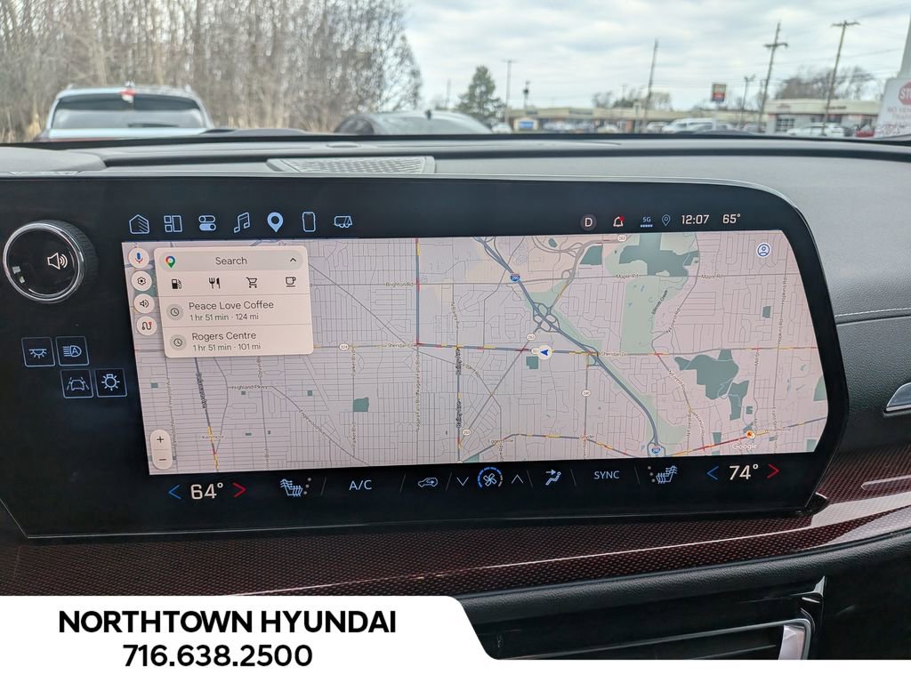 Used 2025 Chevrolet Traverse Z71 w/ Enhanced Driving Package AWD/4WD image 9