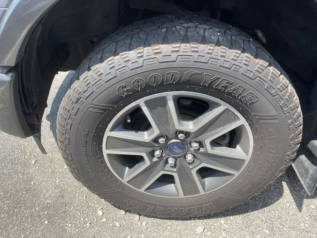 Used 2017 Ford F150 XLT w/ Equipment Group 302A Luxury AWD/4WD image 2