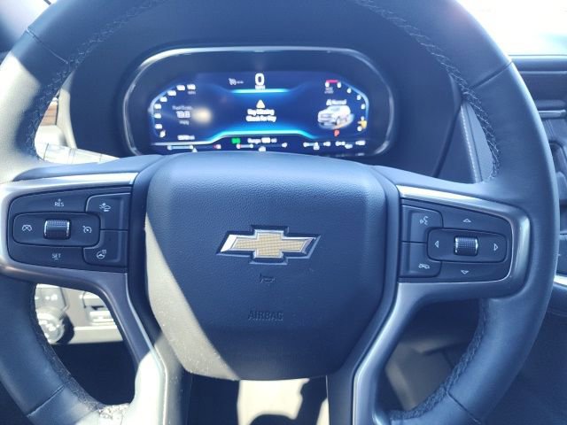 Used 2024 Chevrolet Suburban Premier w/ Premium Package image 30