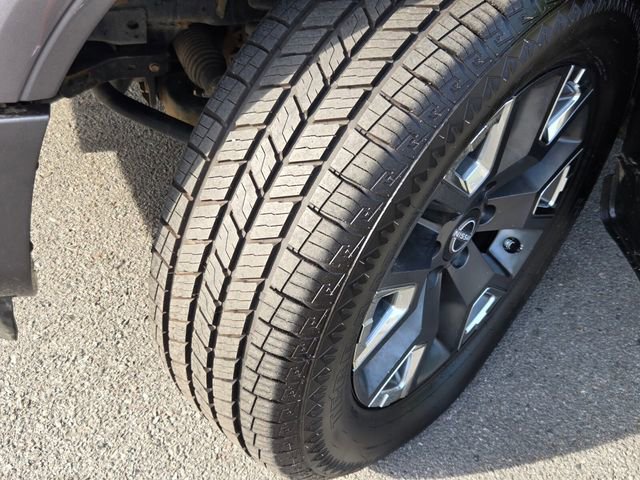 Used 2023 Nissan Titan Platinum Reserve w/ Moonroof Package image 21