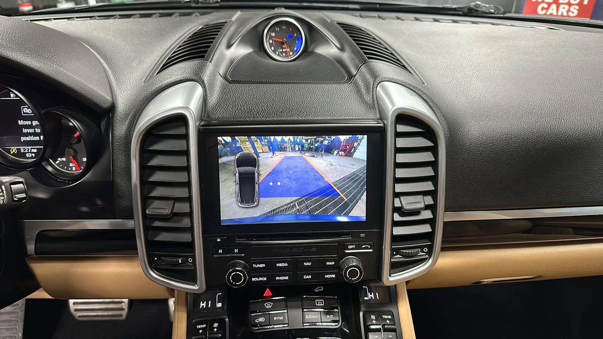 Used 2017 Porsche Cayenne S image 23