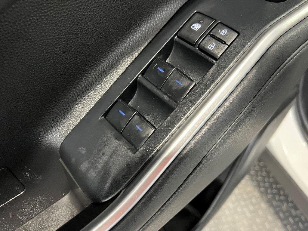 Used 2022 Toyota Highlander XLE image 29