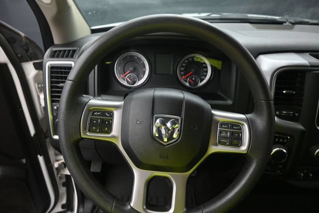 Used 2022 RAM 1500 Classic SLT AWD/4WD image 17