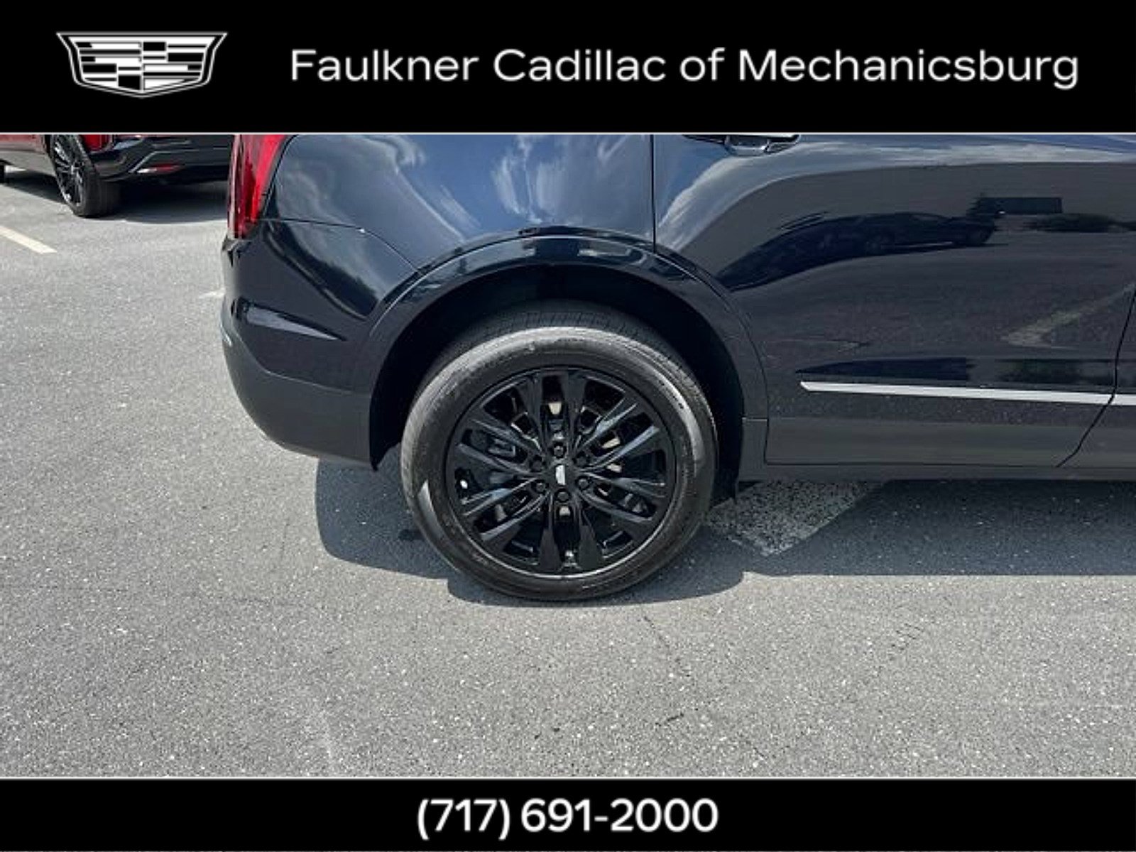 Used 2022 Cadillac XT5 Luxury w/ LPO, Floor Liner Package AWD/4WD image 29