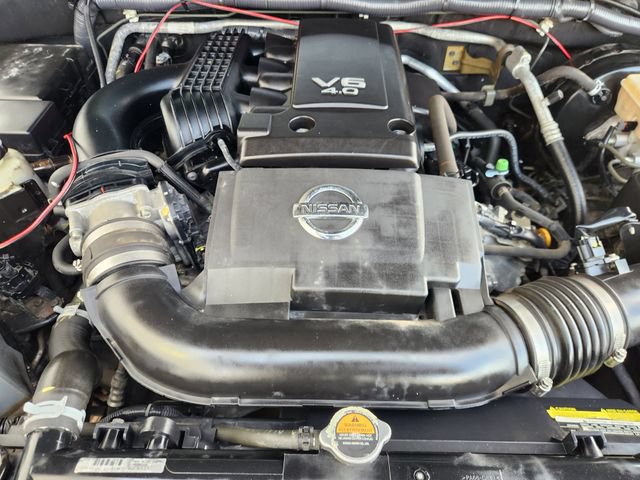 Used 2015 Nissan Frontier SL RWD image 31