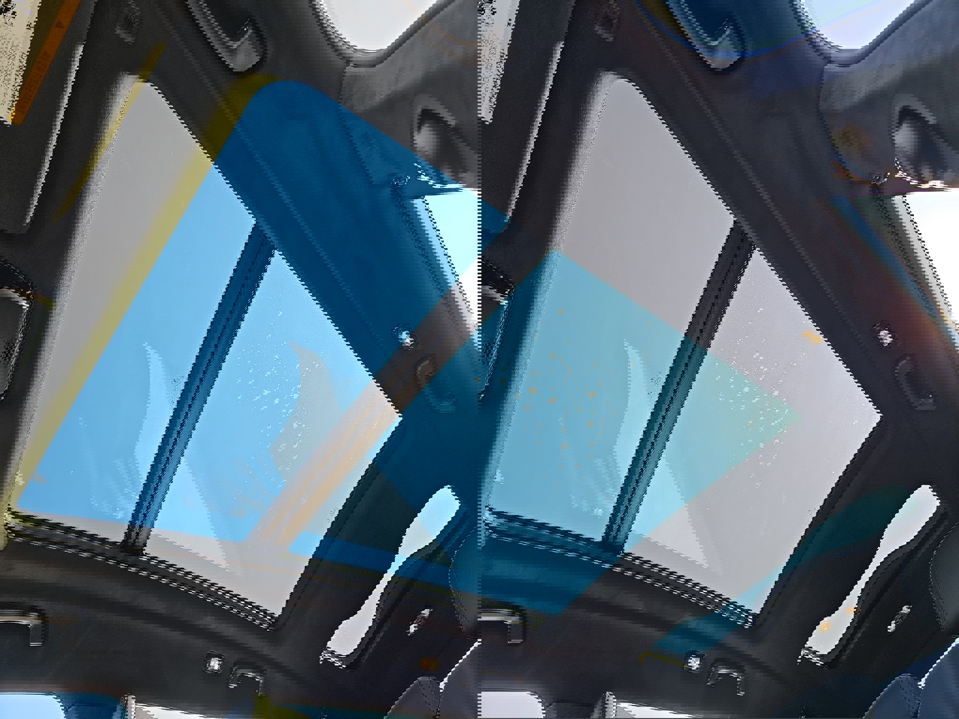 Used 2025 BMW X7 M60i image 32