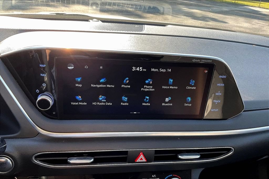 Used 2023 Hyundai Sonata SEL w/ Convenience Package FWD image 18