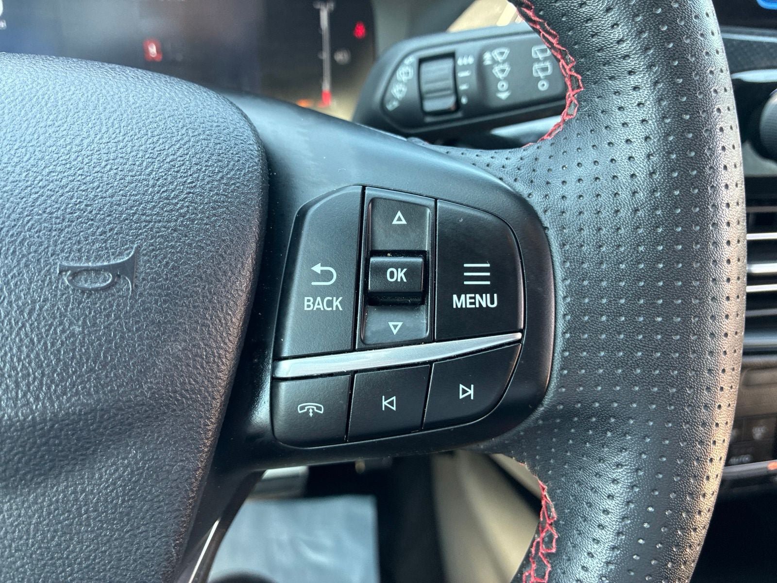 Used 2024 Ford Escape ST-Line AWD/4WD image 27