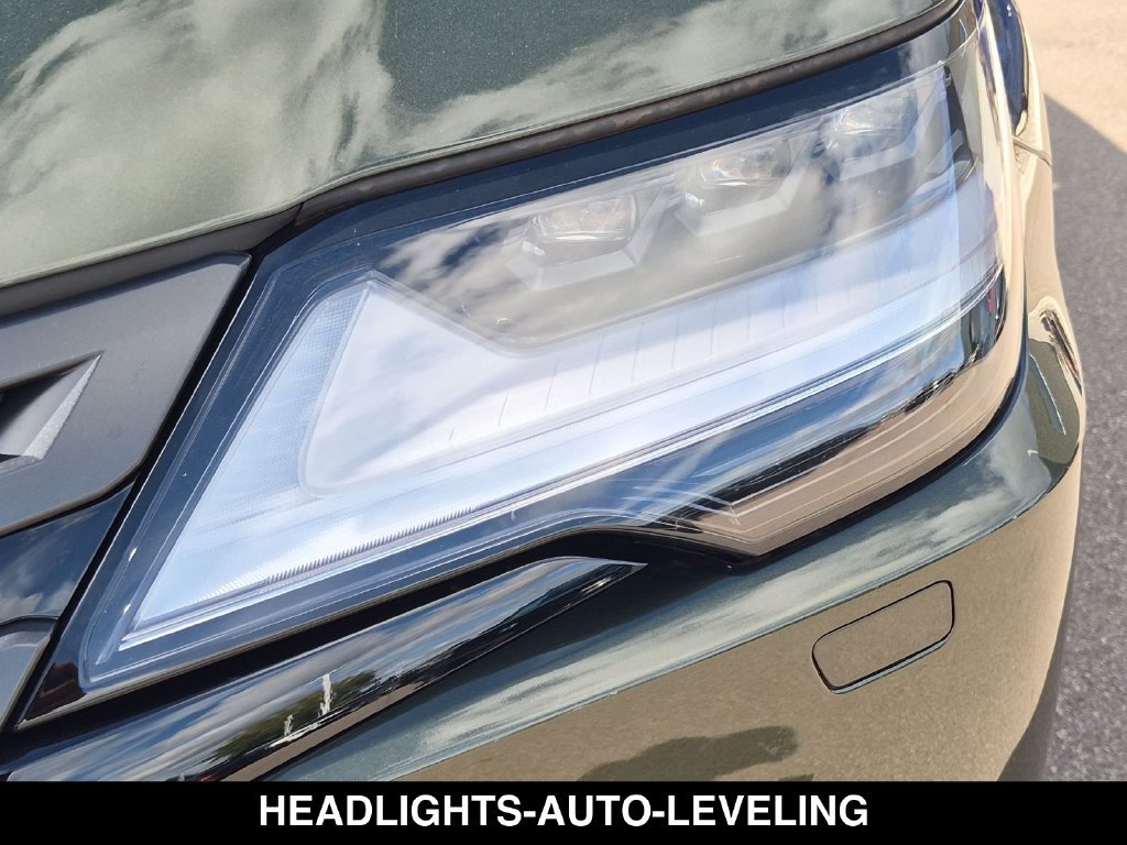 Used 2026 Lexus LX 700h Overtrail AWD/4WD image 16