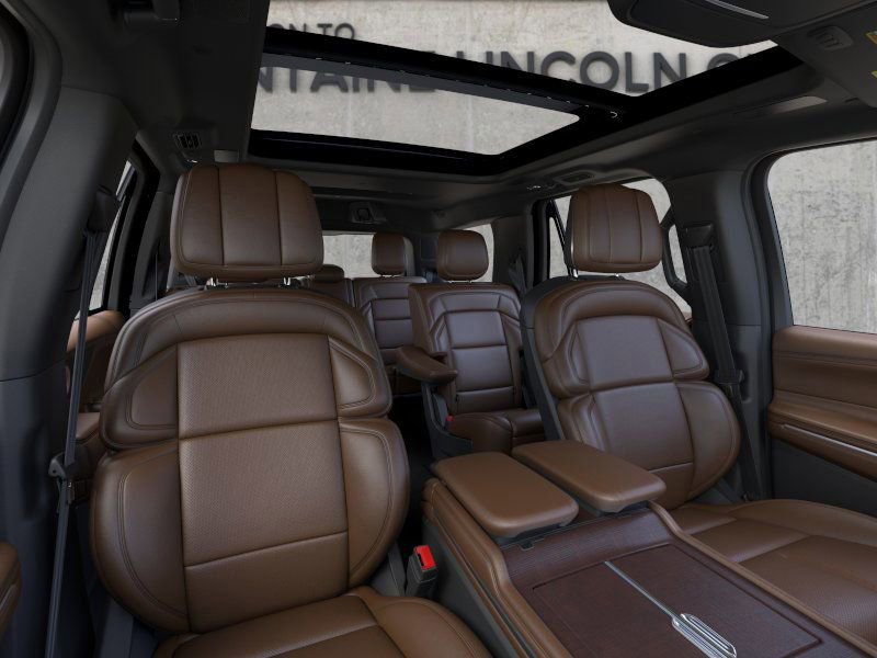 New 2026 Lincoln Navigator Reserve image 10